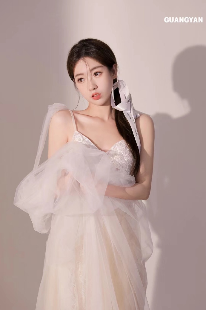 夜鹰 封面